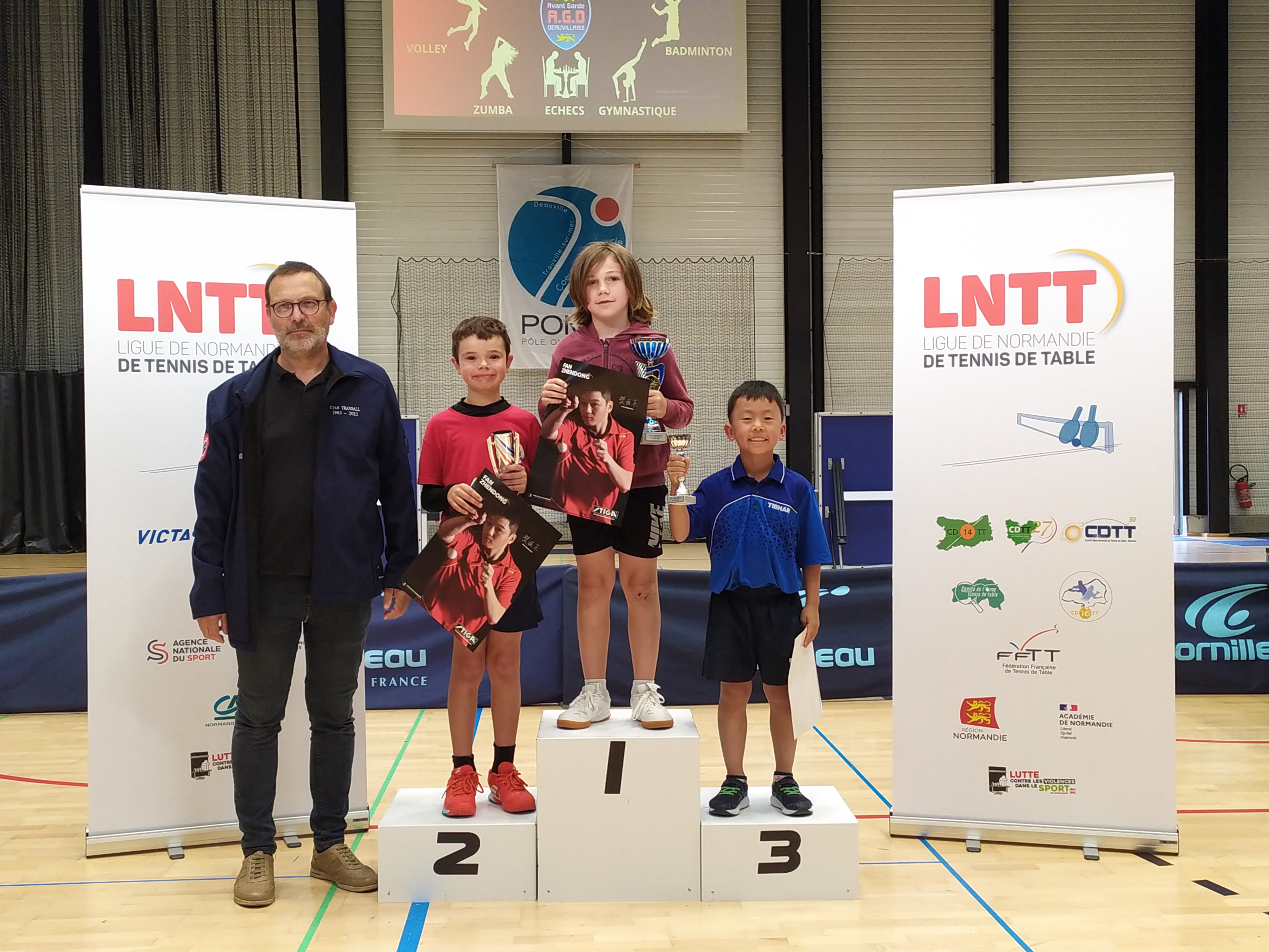 Podium Poussins