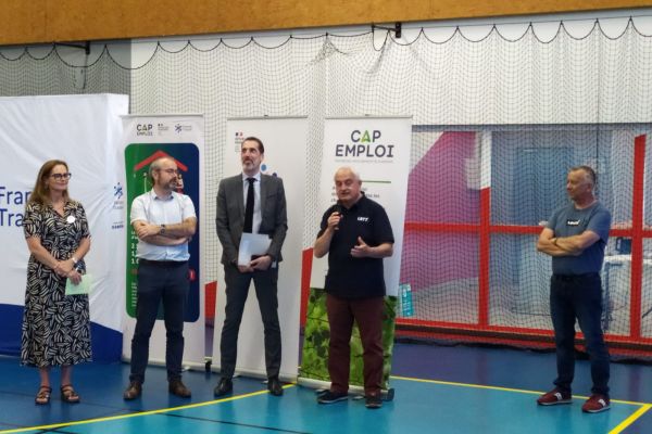 stade-emploi-le-24-juin-2025-falaise-740C51CEB-FAEB-A73A-583F-2C8AAB3B6153.jpg
