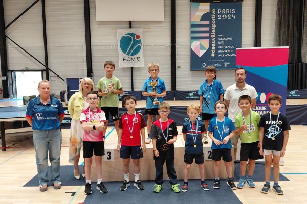 podium-u9DA0E2D7F-C7CC-BE6B-A762-36720F20F73A.jpg