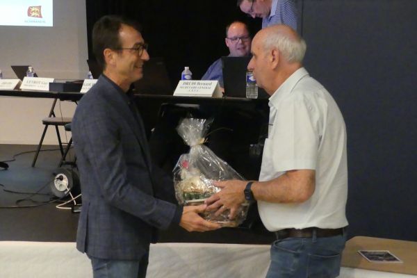 p1000309869CE8DC-B2B1-6866-835B-C792BF560D09.jpg