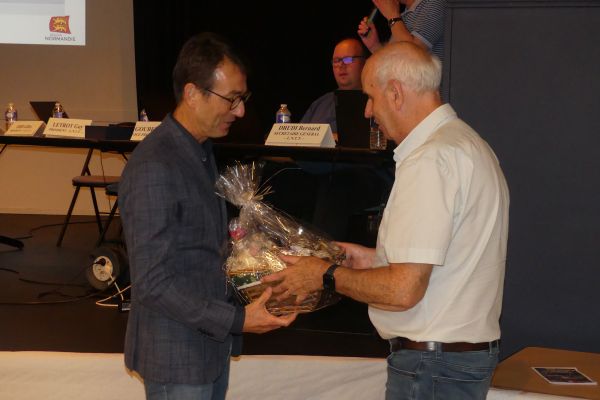 p100031070DAADBB-DEBB-AC1D-5BA2-C92260D364BA.jpg